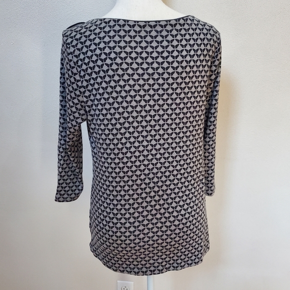 Croft & Barrow gray black butterfly pattern 3/4 sleeve top button down sz small - Picture 6 of 13